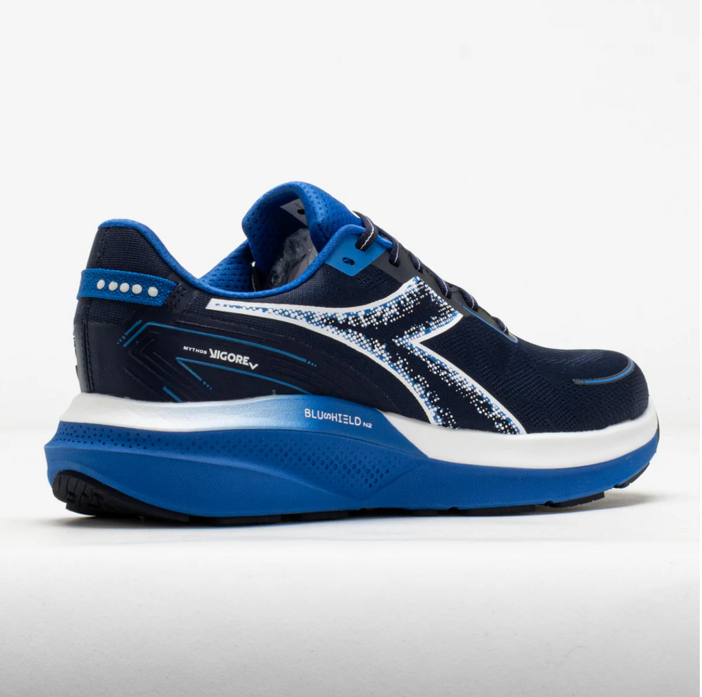 Men's Diadora Mythos Blushield Vigore 5 (WIDE)