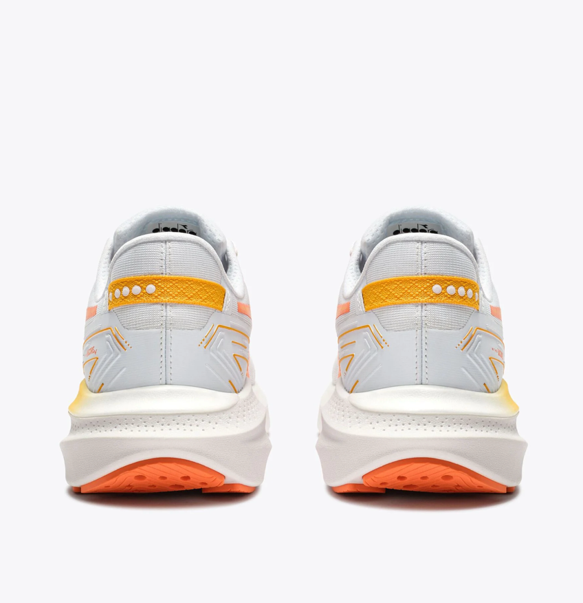 Men's Diadora Mythos Blushield Vigore 5