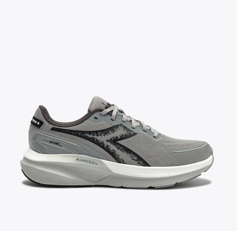 Men's Diadora Mythos Blushield Vigore 5