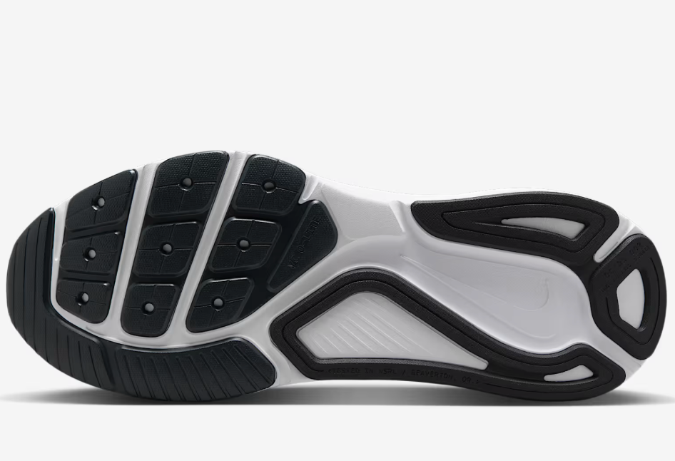 Men's Nike Structure 26 (WIDE)